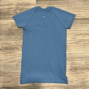 Lululemon Swiftly Short Sleeve Tee